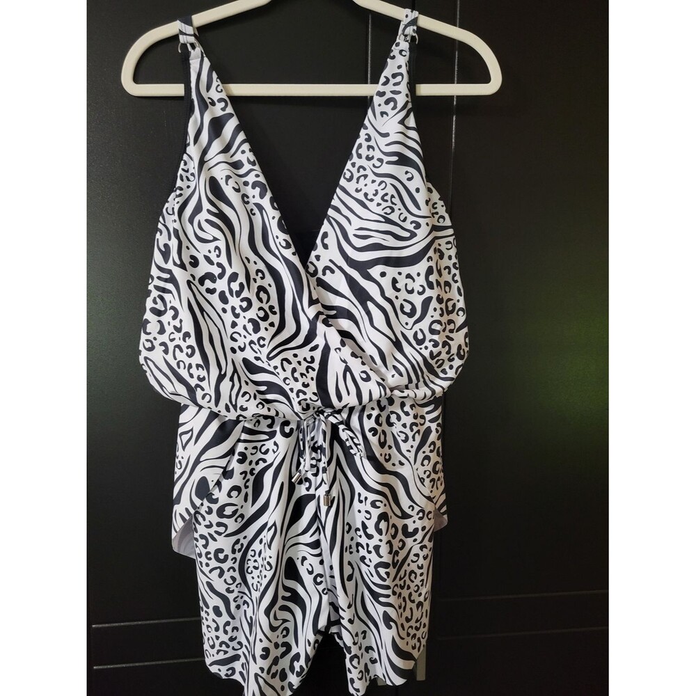 Unbranded Swim Romper Women L Black White Excellent Animal Print V-Neck